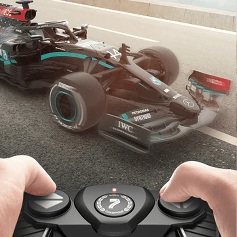 1:18 Mercedes-AMG W11 Fórmula 12