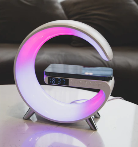 G-Speaker Smart Station 2023 Luminária, Caixa de som, Carregador sem fio e Despertador.